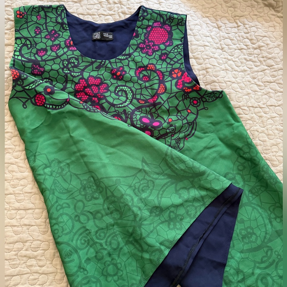 Colorful Floral Patterned Top - Picture 2 of 4